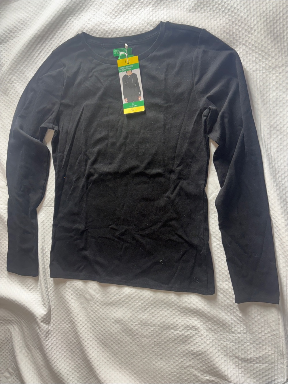 Women Black Long-Sleeve Crewneck Shirt